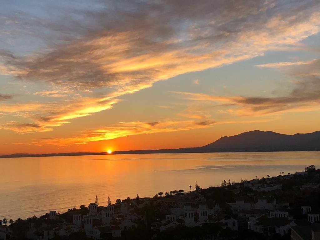 Vistas Al Mar Marbella Del Este Екстериор снимка